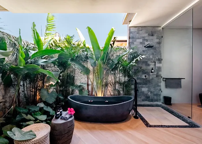 ヴィラ The Heights Melasti Luxury 2 Bedroom With Pool ウンガサン